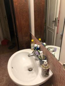 Room for female students & professionals in Central Rome