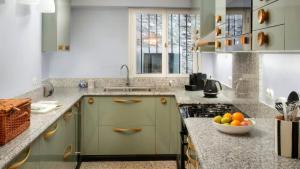 Noble Feltrina Apartment