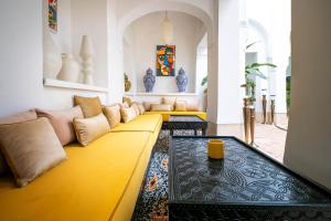 Riad les Bois Précieux Piscine and SPA