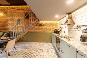 Rynek 26 - Olive Brick Loft