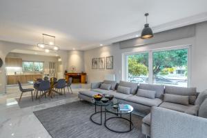 Glyfada Diamond Residence - 3 Master Bedrooms