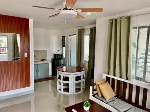 Malaybalay Cozy Guesthouse 1 2bedrooms with 1 CR Whole House