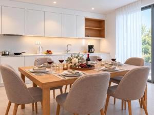 Emerald Bespoke Luxury Apartment in Lagos