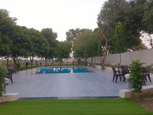 Paradise Gomti Pool - Private Luxury Resort