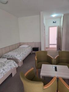 Apartments Mavesa