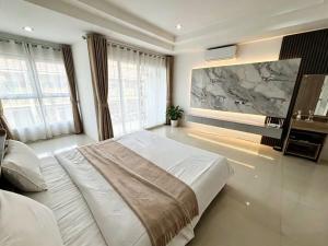 4-bedroom 5-bathroom pattaya villa