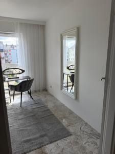 Luxus Apartment LP