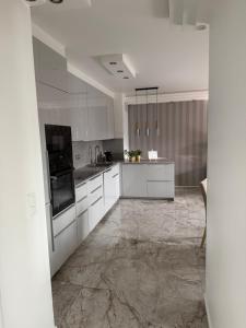 Luxus Apartment LP