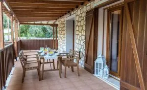 Aletro Villa - 阿约斯尼奇塔斯