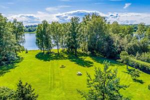 Waterfront Villa Near Stockholm & Bro Hof Golf