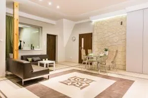 Noclegi10A - 扎莫希奇