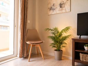 Porto Plaza City Center Apartment ACWifi