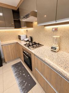 Black & Ivory Two-Bedroom Apartment in Westlands with Gym & Free Parking
