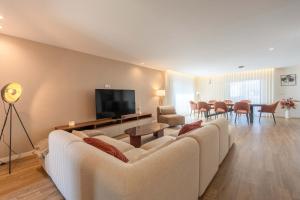 5-Suite Coastal Villa with Pool by HostWise