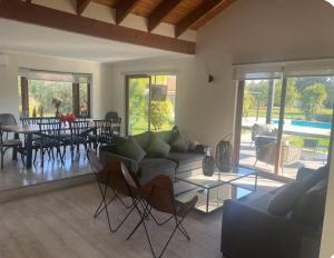 Hermosa casa en parcela !!!