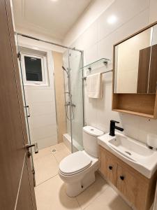 Amber Retreat Two-Bedroom Apartment in Westlands with Gym & Free Parking