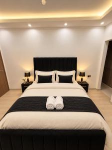 Golden Glow Two-Bedroom Apartment in Westlands with Gym & Free Parking
