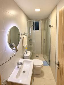 Caramel Nest One-Bedroom Apartment in Westlands with Gym & Free Parking