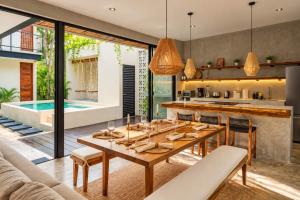 Elegant boho Tulum villa 3 pools and jacuzzi