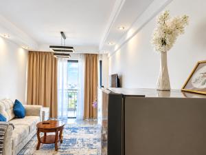 Cozy Tranquil Homes 2 Bedroom Apartment good for Family or Friends