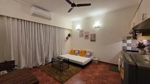 1bhk ground floor pool access apartment in siolim trivasa stays goa