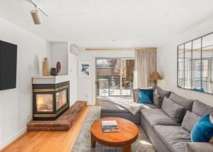 Gold-Rated 2 Bedroom Condo At The Base Of Aspen Mountain