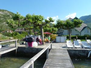 Appartements la baie des voiles ,vue lac d'Annecy ,plage privee : photos des chambres