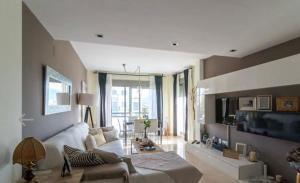 Oliva Nova Apartamento con Piscina Cubierta y Parking