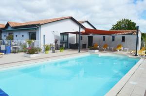 Hotels Les Jardins d'Oleron : photos des chambres