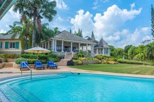 House with a Caribbean Sea