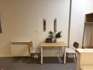 Minimal Boutique Studio in Kolonaki