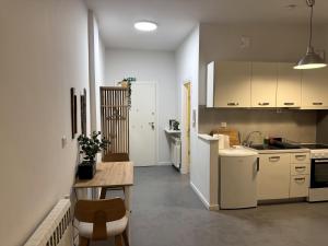 Minimal Boutique Studio in Kolonaki