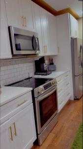 Lux House Of Brickell 3BR 2BA