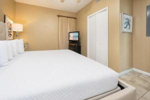 Phoenix East 1202 condo