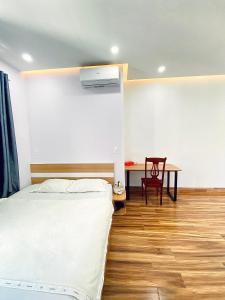 Khanh House