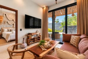 Nuju Rentals - BeUtiful Apartments with Swimout-Gym-Rooftop-Pool
