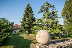 B&B / Chambres d'hotes Domaine de Labarthe Maison d'hotes : photos des chambres