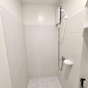 Cebu City Studio Retreat with Pool & WiFi