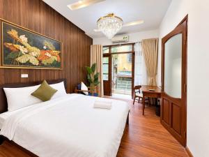 Lotus OasisThe Elegence Big House 220m2 POOL 4 Bedrooms 3 WC