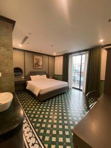 Nature Hotel - Ba Dinh