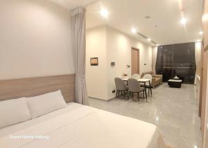 Sweet Home - Homestay apartment system at Icon 40 Ha Long building