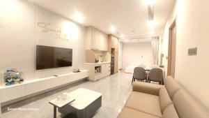 Sweet Home - Homestay apartment system at Icon 40 Ha Long building