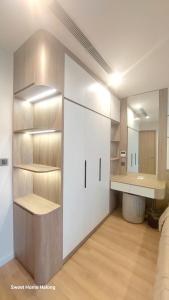 Sweet Home - Homestay apartment system at Icon 40 Ha Long building
