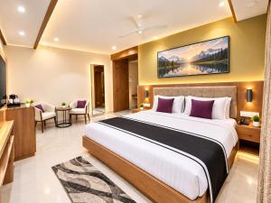 Hotel Premium R-Bay Near Sea Beach - Swimming Pool- Resturent and Spa Facilities # Fully Air conditioning Rooms # Jagannath Temple