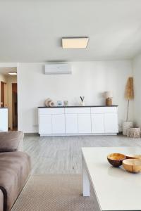 Precioso apartamento con vistas al mediterráneo.