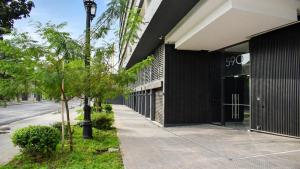 Santiago Studio - Barrio República, Arena Movistar Santander, Club Hípico, Parque Ohiggins, Blondie