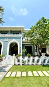 SORA VILLA HO TRAM - 4BRS - 40m to the beach