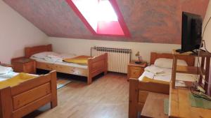 Hotel Hostel Majsic Otočac Croatia