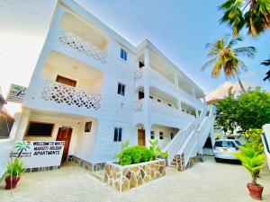 White Makuti Holiday Apartments