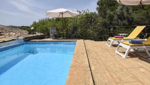 Bonita Finca con piscina y WIFI 5 personas